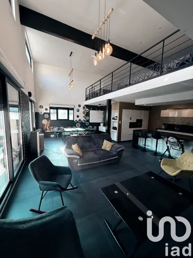 Traditional house at Montigny-en-Gohelle (62640)