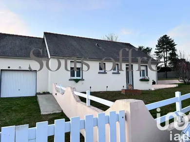 House at Lombron (72450)