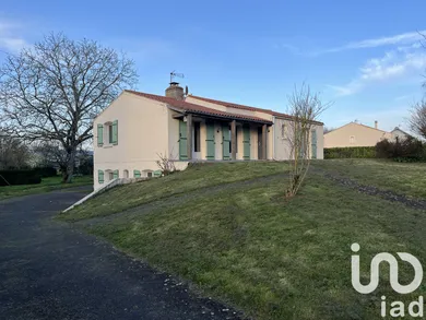 House at Saint-Hilaire-des-Loges (85240)