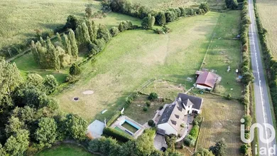 House at Rouessé-Vassé (72140)