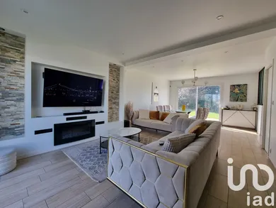 Traditional house at Chanteloup (35150)