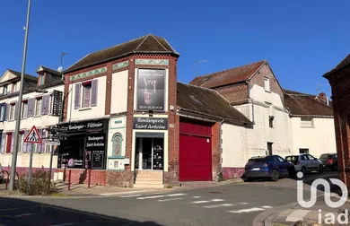 Building at Beauvais (60000)