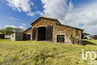 Grange à Chavagnes-en-Paillers (85250)