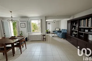 House at Trappes (78190)