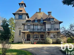 Manor at Gournay-en-Bray (76220)