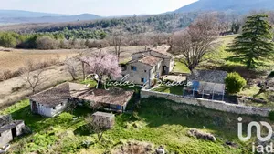 Mas à Saint Martin de castillon (84750)