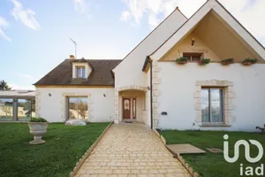 House at Favrieux (78200)