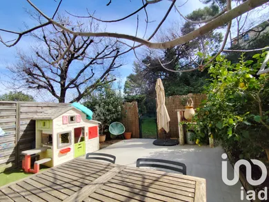 Appartement à Hyères (83400)