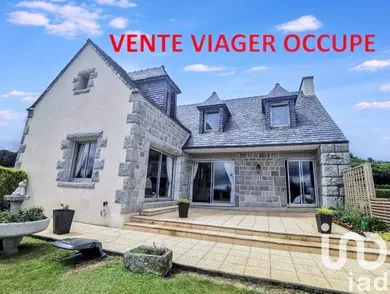 Maison traditionnelle à Guerlesquin (29650)