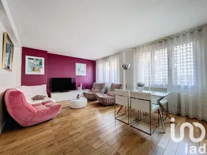 Apartment at Saint-Maur-des-Fossés (94210)