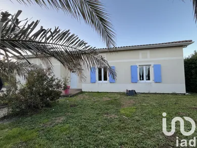 Maison à Trois-Palis (16730)