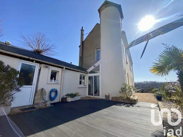 Maison 9 pièces 184 m² · à Château-Renault · 184 m² · 234 000 €