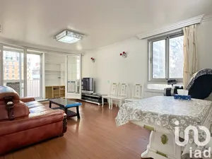 Apartment at Paris (75019)