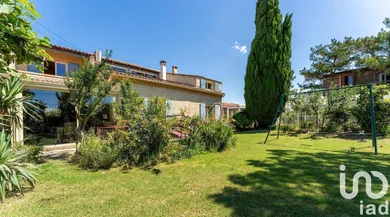 Traditional house at Bédarrides (84370)