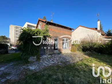 House at Châtenay-Malabry (92290)