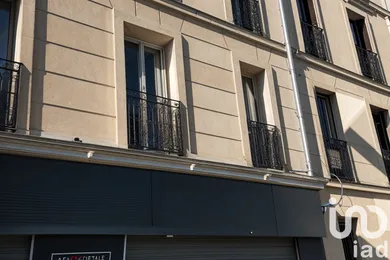 Apartment at Aubervilliers (93300)