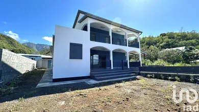 House at Entre-Deux (97414)