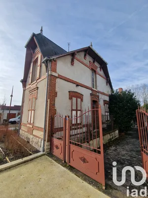 Maison à Sainte-Geneviève-des-Bois (45230)