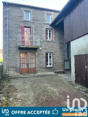 House at Charbonnières-les-Varennes (63410)