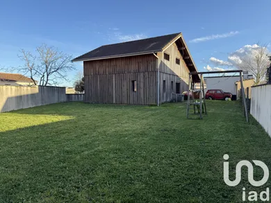 House at Lamarque (33460)