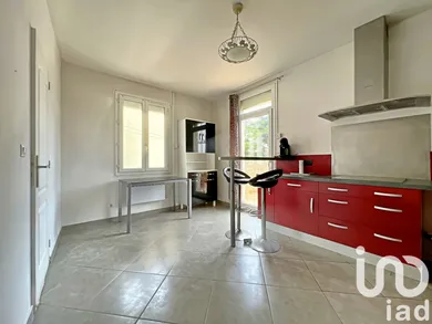 Apartment in Port-de-Bouc (13110)