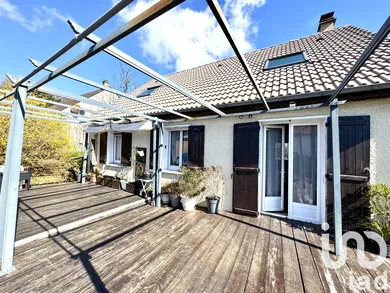 Traditional house at Sens (89100)