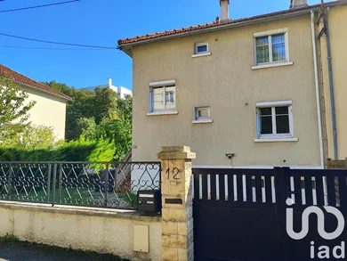 Traditional house at Athis-Mons (91200)