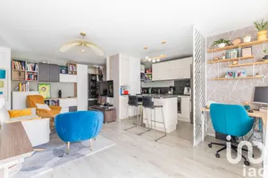 Apartment at Ablon-sur-Seine (94480)