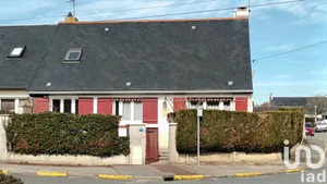 Traditional house at Saint-Vaast-de-Longmont (60410)