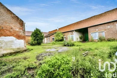 Traditional house at Amy (60310)