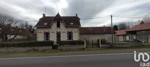 Maison à Villeneuve-sur-Allier (03460)