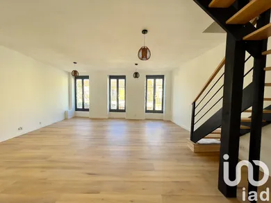 Appartement à Bordeaux (33800)