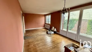 House at Clermont (60600)