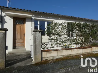 Maison traditionnelle à Mauzé-sur-le-Mignon (79210)