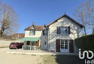 House at Auxon (10130)