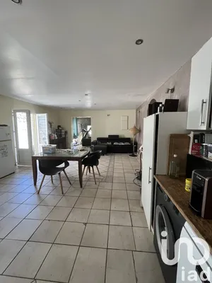 House at Saint-Denis (97417)