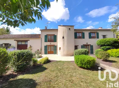 Longere at Dienné (86410)