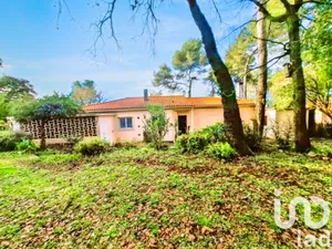 Maison traditionnelle à Roquefort-les-Pins (06330)
