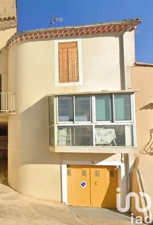 Village house at Roujan (34320)