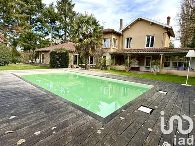 House at Lucenay (69480)