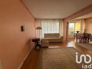 Apartment at Évry (91000)