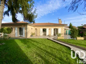 Maison à Saint-Médard-en-Jalles (33160)