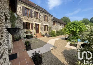 Park home at Chalais (24800)