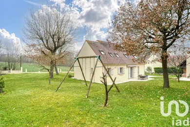 Maison traditionnelle à Médan (78670)