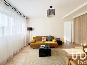 Apartment at Vanves (92170)