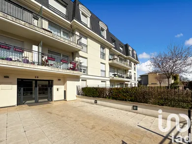 Apartment in Villecresnes (94440)
