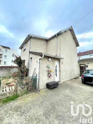 Maison traditionnelle à Argenteuil (95100)