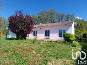 Maison traditionnelle à Landevieille (85220)
