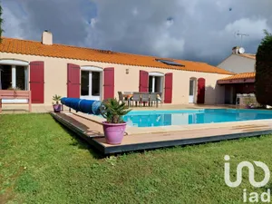Maison traditionnelle à Givrand (85800)