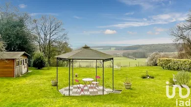 Traditional house at Le Mont-Saint-Adrien (60650)